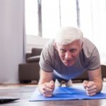 【初心者必見】男性がヨガを始めるならオンラインをすすめる3つの理由